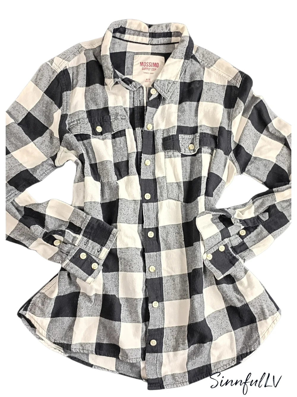 Mossimo women's black and white buffalo plaid flannel long-sleeve shirt XLG - Picture 1 of 3